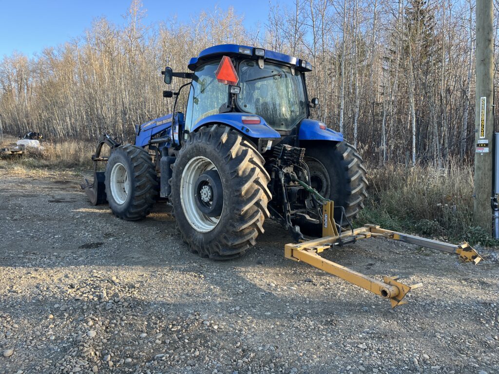 2006 New Holland TS125A Tractor w/ 840TL Loader 3