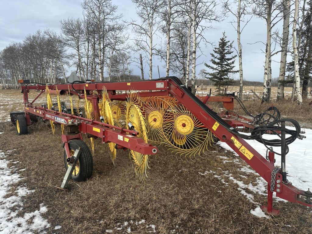 2017 New Holland Duravee 1225 Rake 5