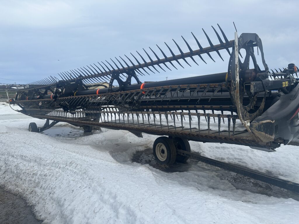 2013 MacDon M155 Swather 3