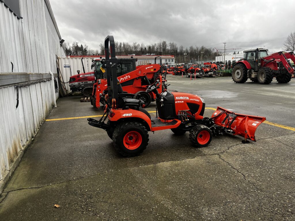 2019 Kubota BX2380 Tractor w/ Blade 2