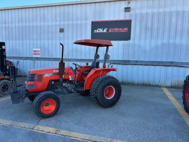 2005 Kubota M5700DTHS Rops tractor 3