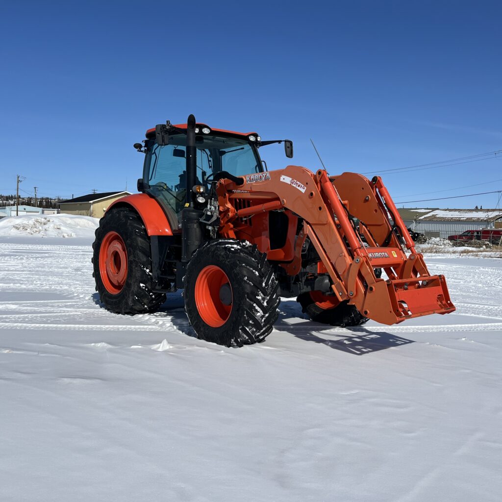 2017 Kubota M7-151PS Tractor 3