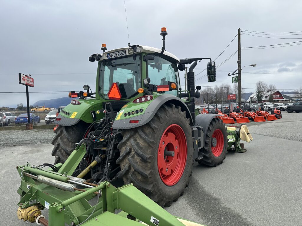 2023 Fendt 724 G6 Tractor 3