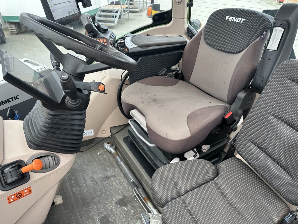 2023 Fendt 724 G6 Tractor 4
