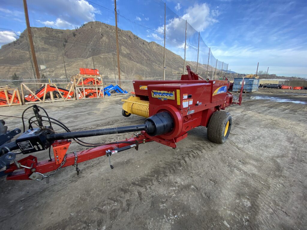 2010 New Holland 5070 Square Baler