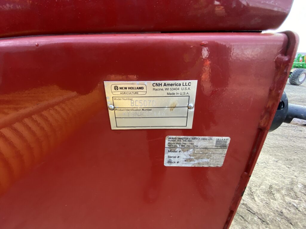 2010 New Holland 5070 Square Baler 8