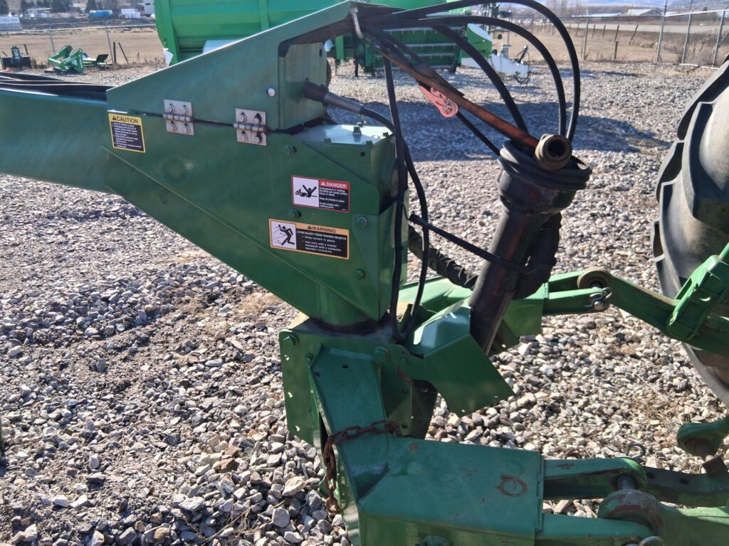 JOHN DEERE 946 MOWER CONDITIONER 3