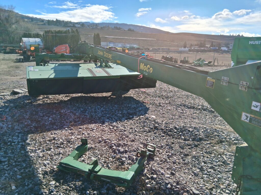 JOHN DEERE 946 MOWER CONDITIONER 2