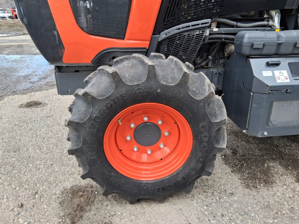 Kubota M5N-091HDCC12 4