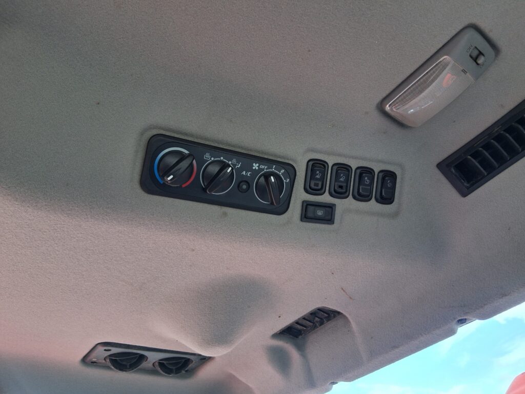 Kubota M5N-091HDCC12 8