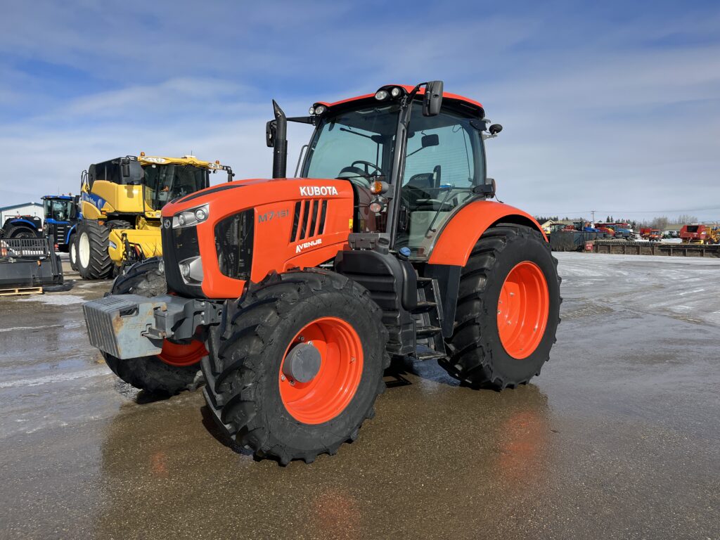 Kubota M7-151S-PS Tractor E054721