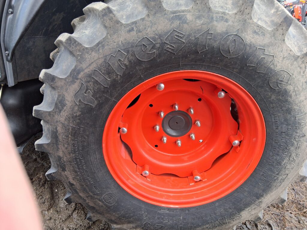 Kubota M4N-071HDCC12 5