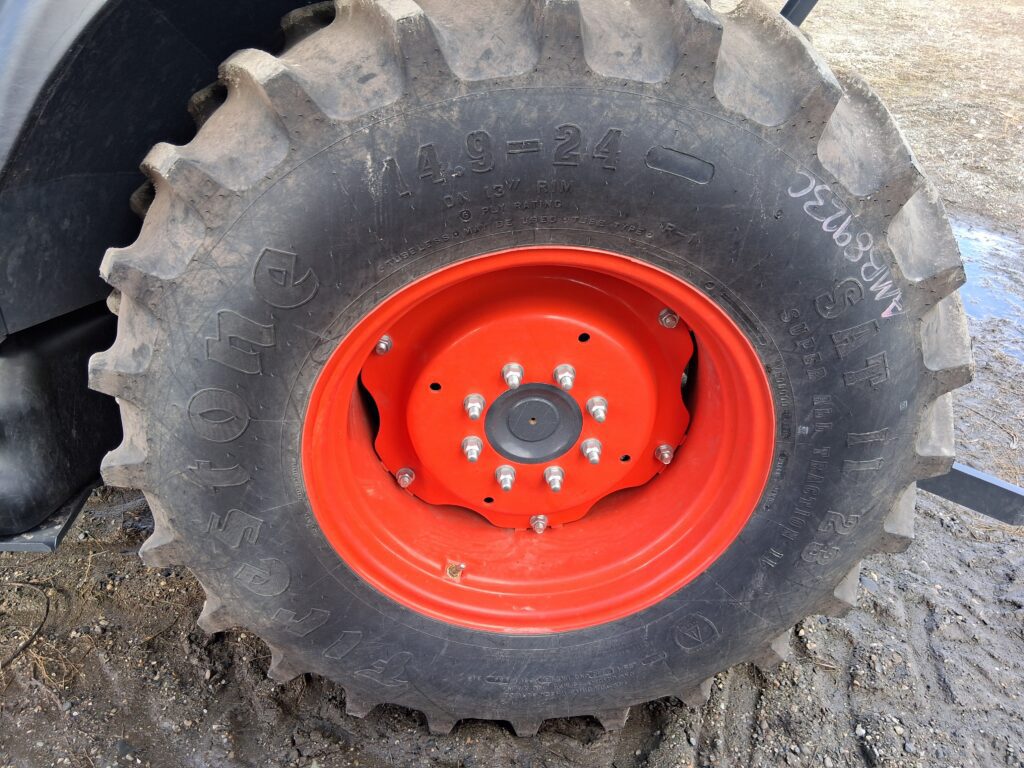 Kubota M4N-071HDCC12 5