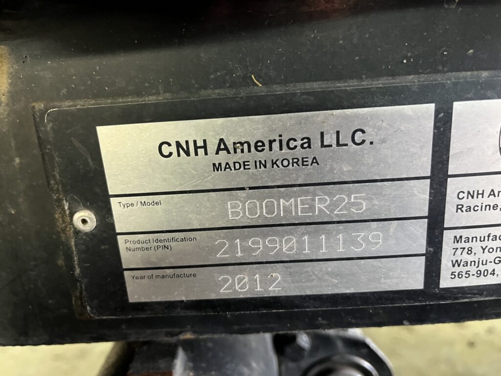 2012 New Holland Boomer 25 7