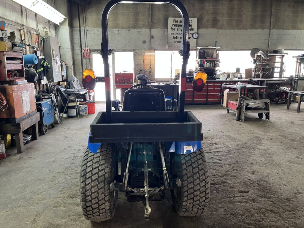 2012 New Holland Boomer 25 1