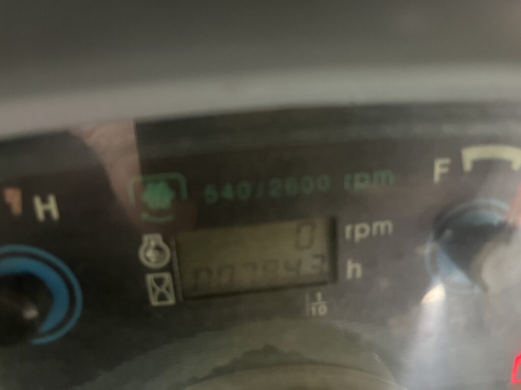 2012 New Holland Boomer 25 6