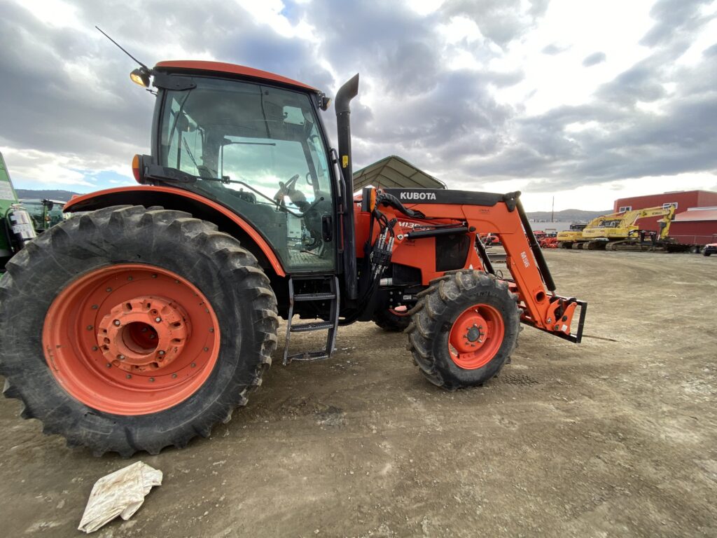 2013 Kubota M135GX Tractor 3
