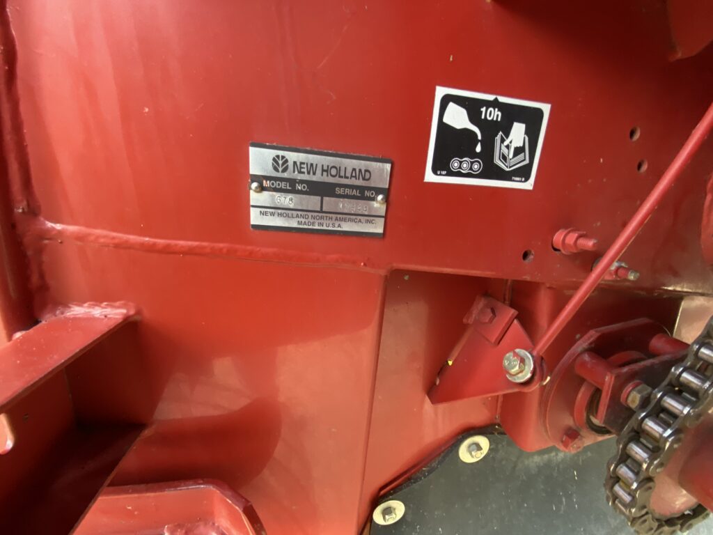 2001 New Holland 678 baler 6