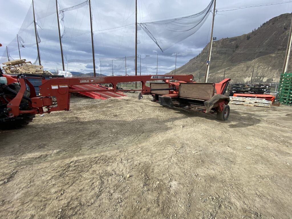 1998 Case 8312 Discbine 1