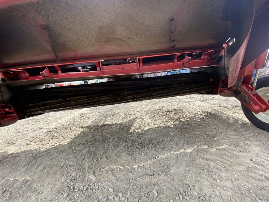 1998 Case 8312 Discbine 5